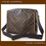 ルイヴィトン　LOUIS VUITTON　モノグラム　ショルダーバッグ　アベス　M45257